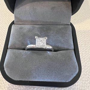 10K 0.96 CT Princess Cut Diamond Solitaire Ring - Size 6